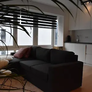 Appartement Vernieuwd Op 200m De Zee, Ostende