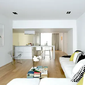https://minimalistic-in-premium-location.brusselshotelsbook.com